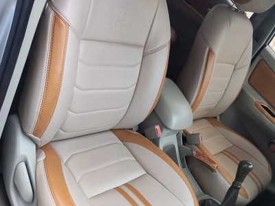 Toyota Innova 2011 8 chỗ Bạc 5