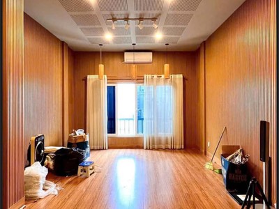 Nhà nguyễn văn lạc, f21,bình thạnh.tiện ích đầy đủ. nhỉnh 8ty 1