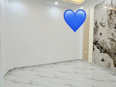 Nhà mới 3 tầng- gần ngay khu ẩm thực vĩnh khánh và hẻm xe hơi đ.đoàn văn bơ- hoàng diệu- nguyễn tất 2