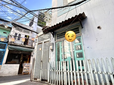 Bán mặt tiền hẻm đ.tôn đản- khu vực kinh doanh sầm uất- hẻm thông ra đ.số- cách 50m ra đ.xe hơi- 1