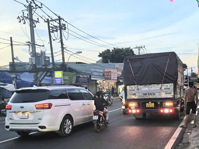 Cho thuê mặt bằng 300m mặt tiền tỉnh lộ 43, tp. hcm 3