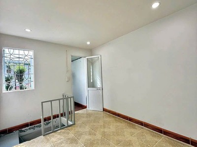 . Nhà 2 tầng Dư Hàng - Lê Chân 5