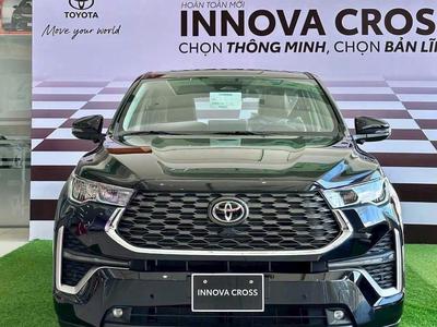Cuối tuần cần xe LEXICO luôn sẵn sàng phục vụ 6