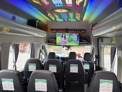 Cần bán Ford Transit Premium 16 chỗ   Đời 2024 3
