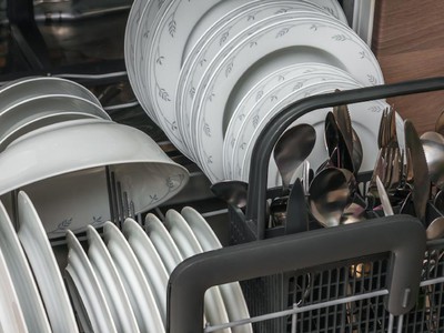 5 Mẹo Sử Dụng Máy Rửa Bát Giúp Sạch Bóng Và Tiết Kiệm Điện Nước 0
