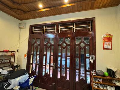 Cần Cho thuê nhà ở trung tâm nhà hát lớn - Gần vườn hoa trung tâm 0