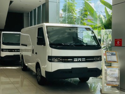  SRM E60   E80   Xe van điện thế hệ mới: 1