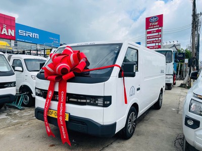  SRM E60   E80   Xe van điện thế hệ mới: 3