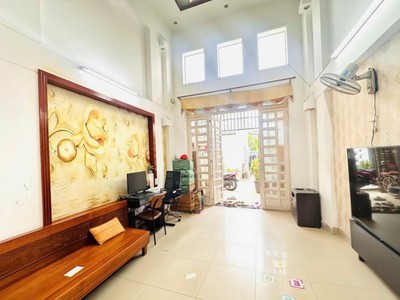Bán nhà đường số 49, hiệp bình chánh, thủ đức, tp hcm. dt 56m2, 3 tầng, giá chỉ 6.85 tỷ, sổ hồng 1