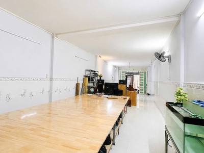 Chính chủ bán nhà mặt phố kd sát chợ 1 trệt 1 lầu, 92.4m2, 3pn, đường đặng minh trứ, p.10, tân 2