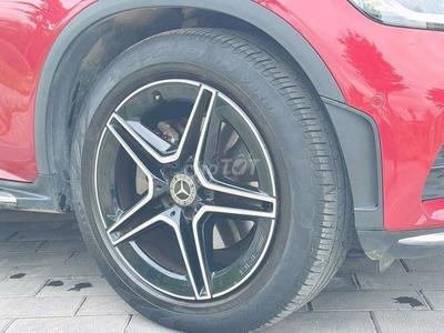 Mercedes-Benz GLC 300 4matic 2020 Đỏ 4 vạn km- 2