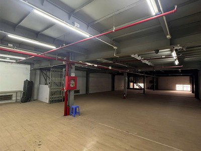 Cho thuê kho 4 tầng bát khối long biên 2.000m sàn có thang hàng pccc tự động 165 2