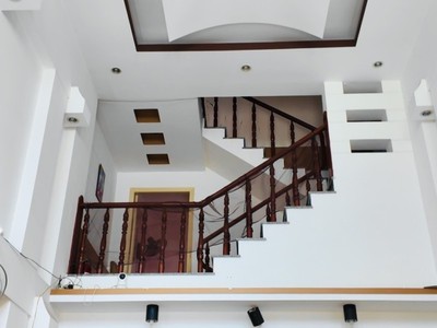 Bán nhà đường số 49, hiệp bình chánh, thủ đức, tp hcm. dt 56m2, 3 tầng, giá chỉ 6.85 tỷ, sổ hồng 0