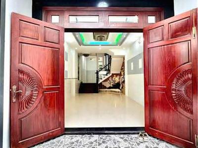 Bán nhà mặt tiền ba vì, phường 4 quận tân bình 5,5 15m 7 tầng 1