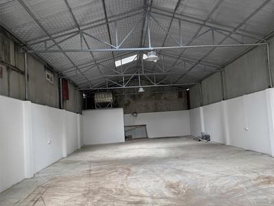 Cho thuê kho xưởng 140m2, nguyễn văn cừ long biên điện 3 pha ô tô tải tận cửa chỉ 15 0
