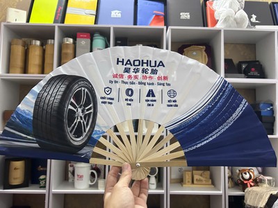 Quạt Xếp In logo theo yêu cầu - nâng tầm danh hiệu hiệu quả , quà tặng doanh nghiệp 1