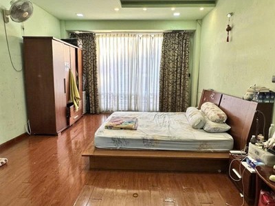 Bán nhà mặt tiền hẻm 8m hoàng văn thụ - giao út tịch, 4,4x14m, 5 tầng - 5pn, 14,5 tỷ. 2