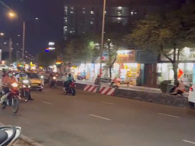 Sang nhượng salon tóc đang hoạt động   trung tâm quận tân phú 4