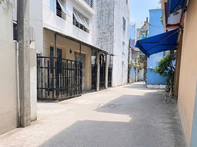 Tọa lạc ngã 4 âu cơ quận 11 - hxh cách 3 căn mặt tiền - ngang 4.3m - 4 tầng mới đẹp - 47m 1