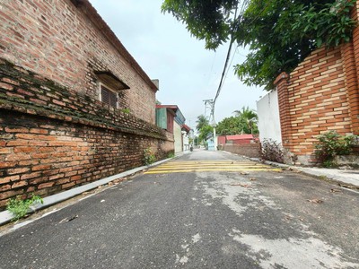 Chia đôi mà bán cả 184m2, mt11m, ô tô thông, 13.5 tỷ nguyên khê, đông anh. 3