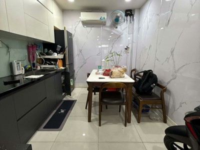 Trần Văn Quang Tân Bình hẻm 4m 32m2 4 tầng đúc 3pn 3wc sân thượng giá 5.4 tỷ 4