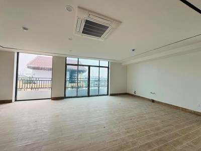 9 Tầng Mặt Tiền 9M Lô Góc 3 Mặt Tiền Mặt phố khu Lê Trọng Tấn 130 Tỷ - Thông sàn 4