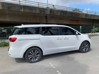 Bán xe Kia Sedona 7 chỗ - Xe cao cấp, rộng rãi, giá rẻ 0