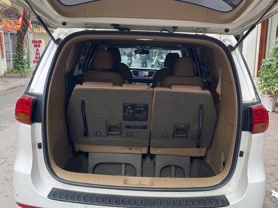 Bán xe Kia Sedona 7 chỗ - Xe cao cấp, rộng rãi, giá rẻ 3