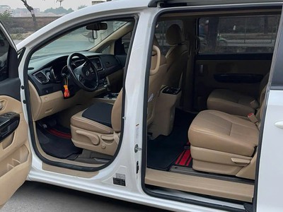 Bán xe Kia Sedona 7 chỗ - Xe cao cấp, rộng rãi, giá rẻ 4
