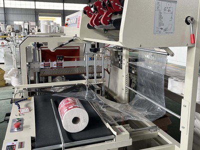 Máy bọc màng co tự động bọc giấy vệ sinh 1