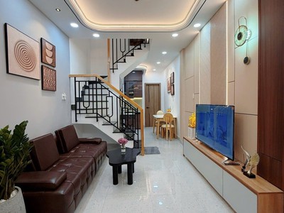 Nhà mới đẹp cô giang - phan xích long   tặng full nội thất   41m    giá 6.35 tỷ 0