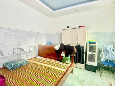 Sát k ô tô nguyễn hoàng, 41m2, 4 tầng đúc, 4pn khép kín, sân thượng trước-sau,3.x tỷ 4