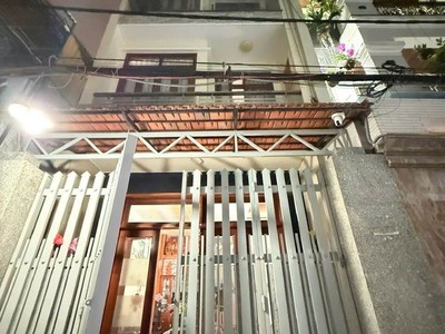 66m2 duy tân gần chợ tân bình - ngang 4.3 nở hậu 5m - 4 tầng - 8.5 tỷ 0