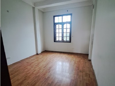 Cho thuê nhà mặt ngõ 2 Hoàng Sâm - 50M x 5 Tầng có điều hòa, bếp, đường ôtô tránh nhau 4