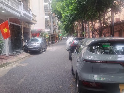 Cho thuê nhà mặt ngõ 2 Hoàng Sâm - 50M x 5 Tầng có điều hòa, bếp, đường ôtô tránh nhau 0