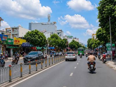 Bán nhà mặt tiền tây thạnh, tân phú 96m2 thu nhập 20 tr/th đường 32m lề 8m 0