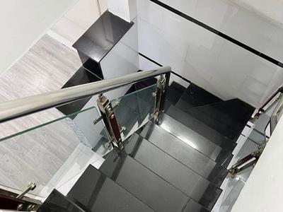 Nhà btct mặt tiền hẻm thông tô ký 7 tỷ giảm mạnh còn 5 tỷ 5 3