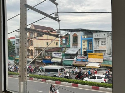 Nhà btct mặt tiền hẻm thông tô ký 7 tỷ giảm mạnh còn 5 tỷ 5 2