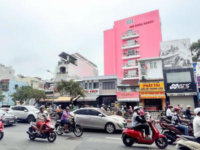 Chính chủ 1 đời xưa - bán nhà mặt tiền kd 40m đ. nguyễn văn cừ ngay góc ngã 4 trần hưng đạo, quận 1 0