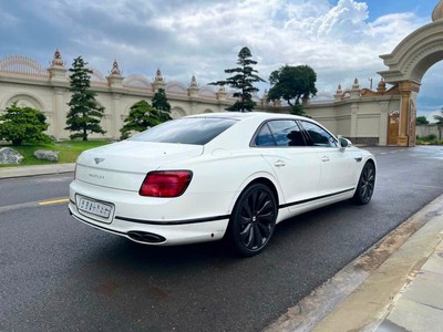 Bán Bentley Flying First Edition sản xuất 2021, mới lăn bánh 9000 Km. 2