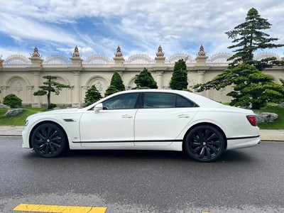 Bán Bentley Flying First Edition sản xuất 2021, mới lăn bánh 9000 Km. 4