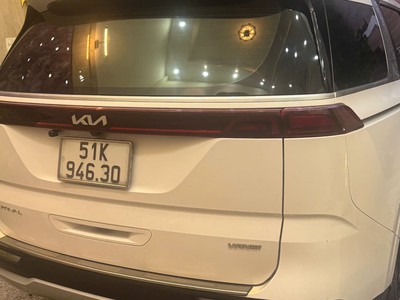 KIA Carnival Luxury 2.2D Diesel 2022 Xe Gia Đình Rộng Rãi, Chất Lượng 1