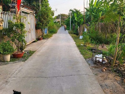 Cần bán 300m2 đất thổ cư hẻm thông xe hơi 0