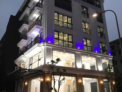 Cho thuê văn phòng mặt phố lâm hạ long biên, hà nội 3