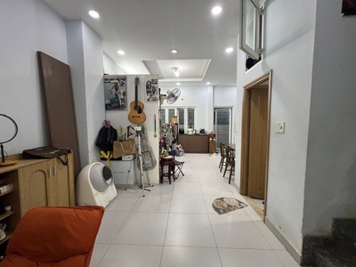 H2744 nhà ngang 6m sát cv văn hóa gò vấp, 12.x tỷ 2