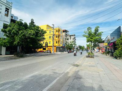 Mặt đường Máng Nước  gần nút giao thông Cơ Điện  - 172m2 - ngang 5,45m - cạnh ngõ - giá 90 tr/m2 1