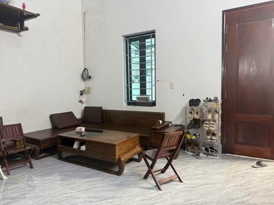 Bán đất tặng nhà cấp 4. sang phố: cổ nhuế 50m2, mt4m, 7.7 tỷ, bắc từ liêm 1