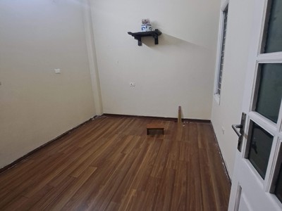 Cho thuê nhà đẹp ngõ 421 Hoàng Quốc Việt - 50M2 x 4 TẦNG - Vị trí đắc địa - Giá chỉ 18 triệu/tháng 7