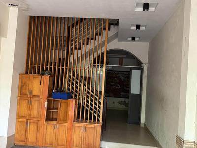 Cho thuê nhà ngõ 78 phố Duy Tân - 6 TẦNG - Làm Vp, Lớp Học, Kd online, Gia đình ở 5