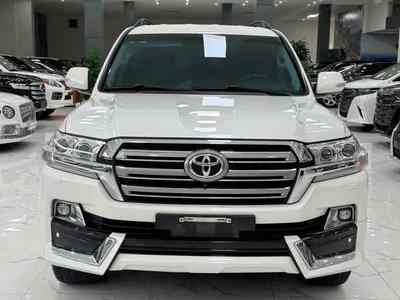 Land Cruiser 4.6 V8, sản xuất 2019 xe đẹp xuất sắc. Giá cực tốt. 0